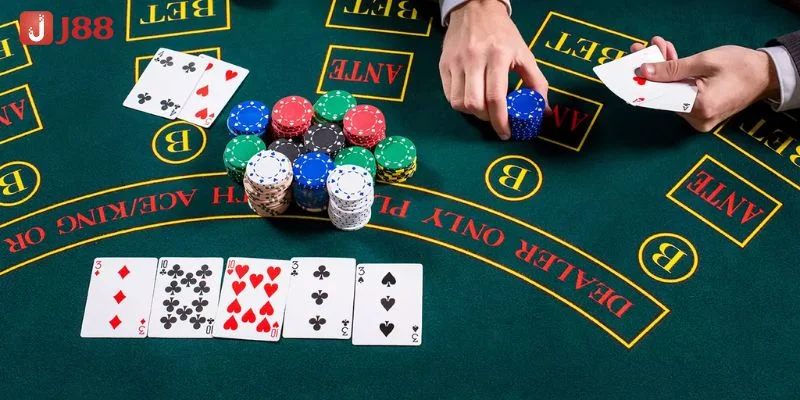Chơi Poker Đúng Cách Như Thế Nào? Hé Lộ Từ Cao Thủ J88 4 Chơi Poker đúng cách qua 4 vòng chơi được diễn giải chi tiết.